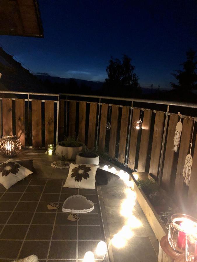 Villa Nibylandia Motylkowa Nowa Wies Grodziska Exterior foto